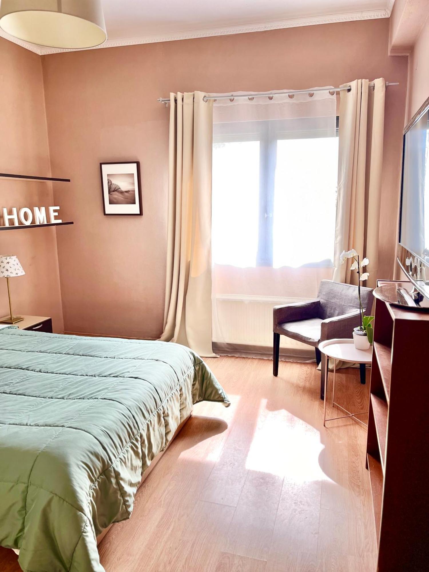 Crystal - Apartment With Garden & Parking 科莫蒂尼 外观 照片